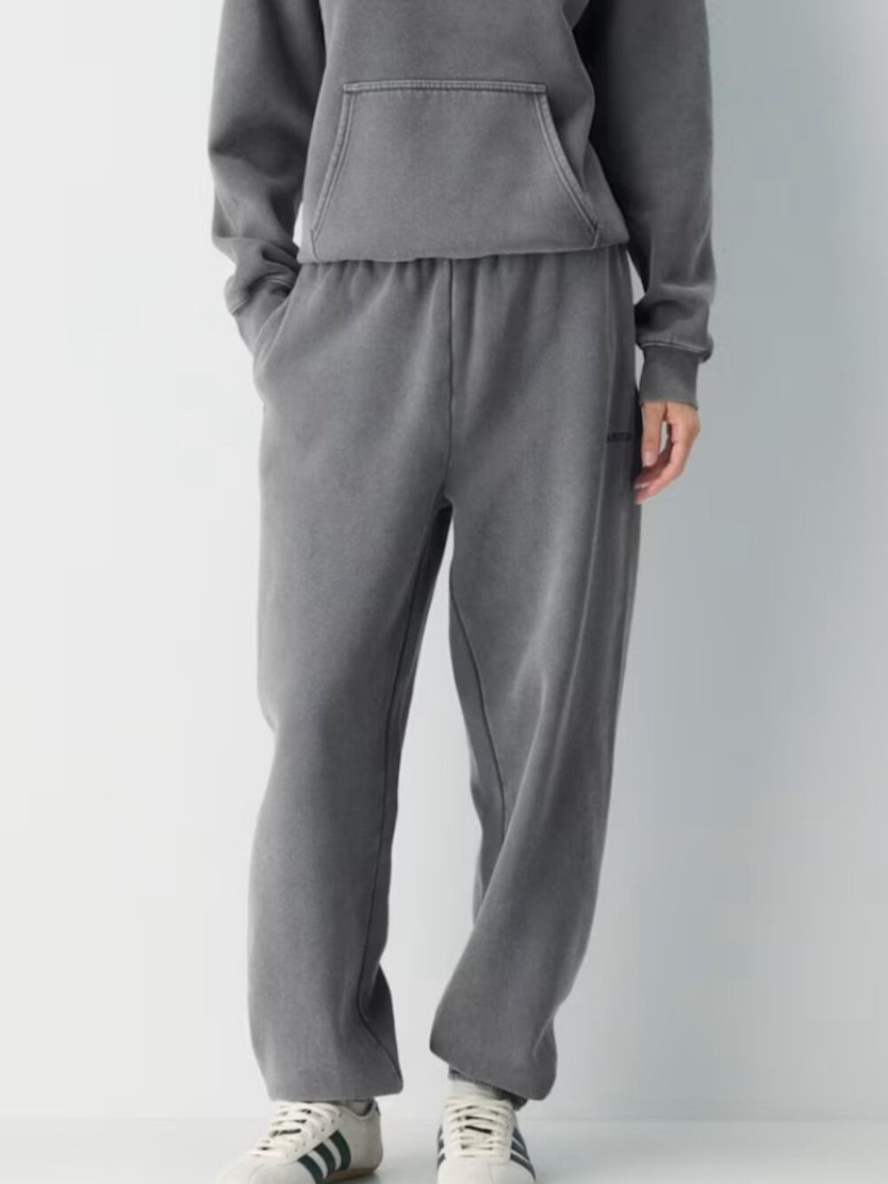 Aritzia Gray Cozy Sweatfleece Mega Fit Jogger Sweatpants - XS